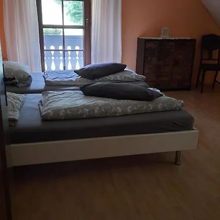 Apartment In Mit Grossem Garten